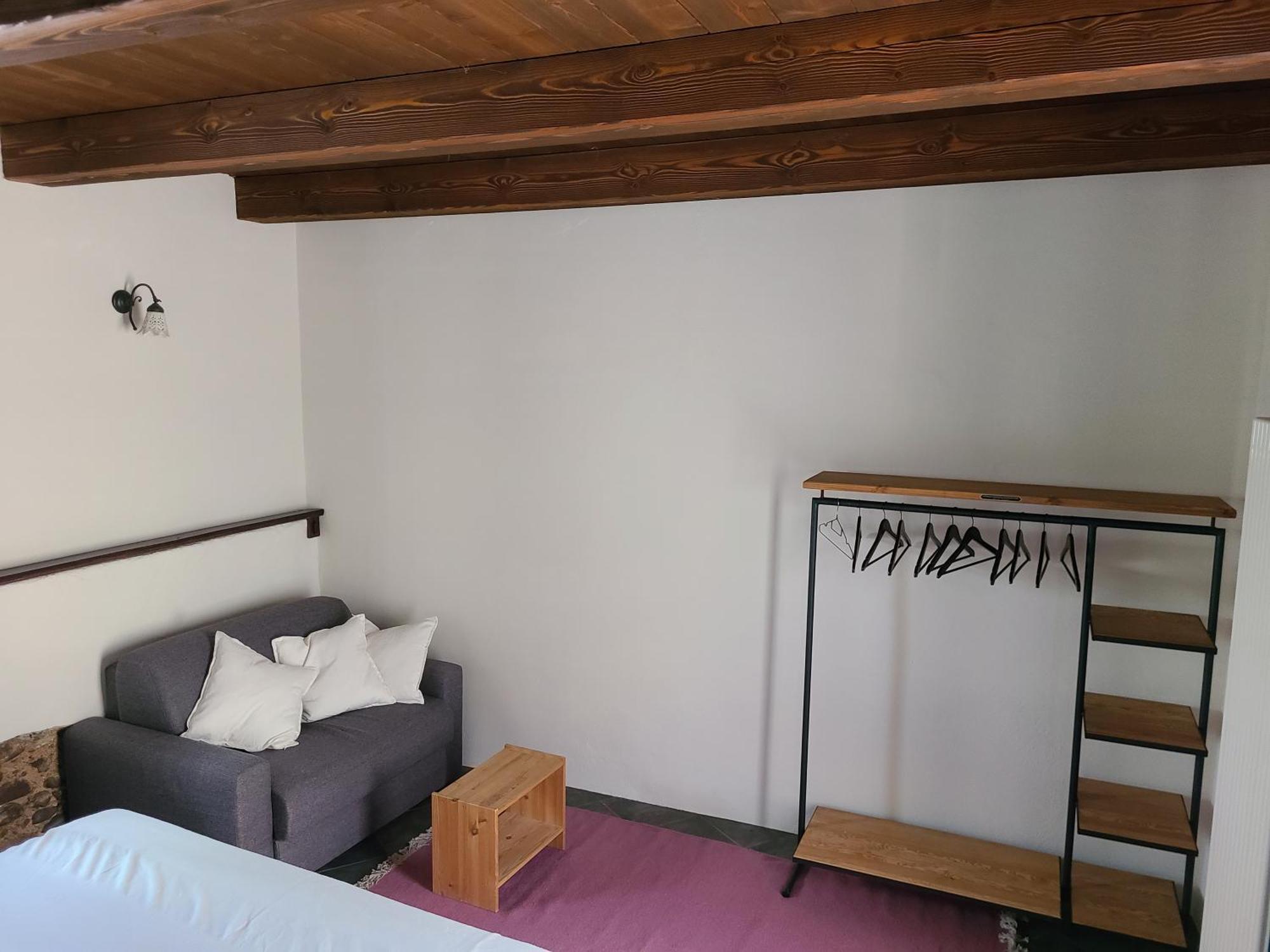Robin'S Nest Hotell Paruzzaro Exteriör bild