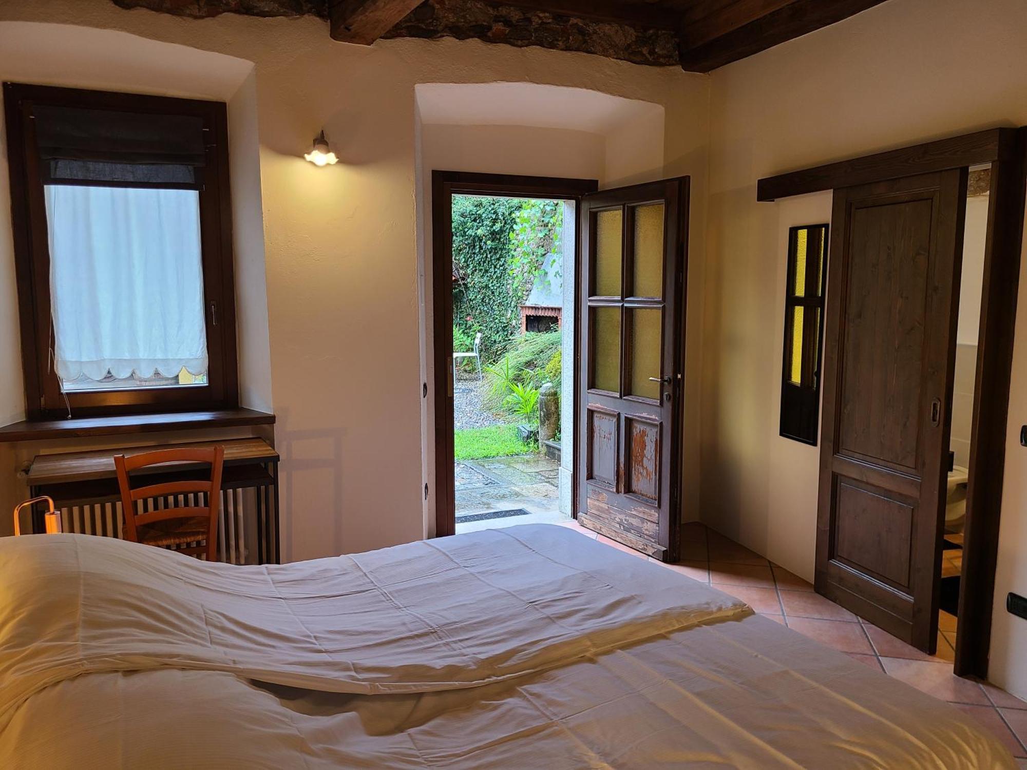 Robin'S Nest Hotell Paruzzaro Rum bild