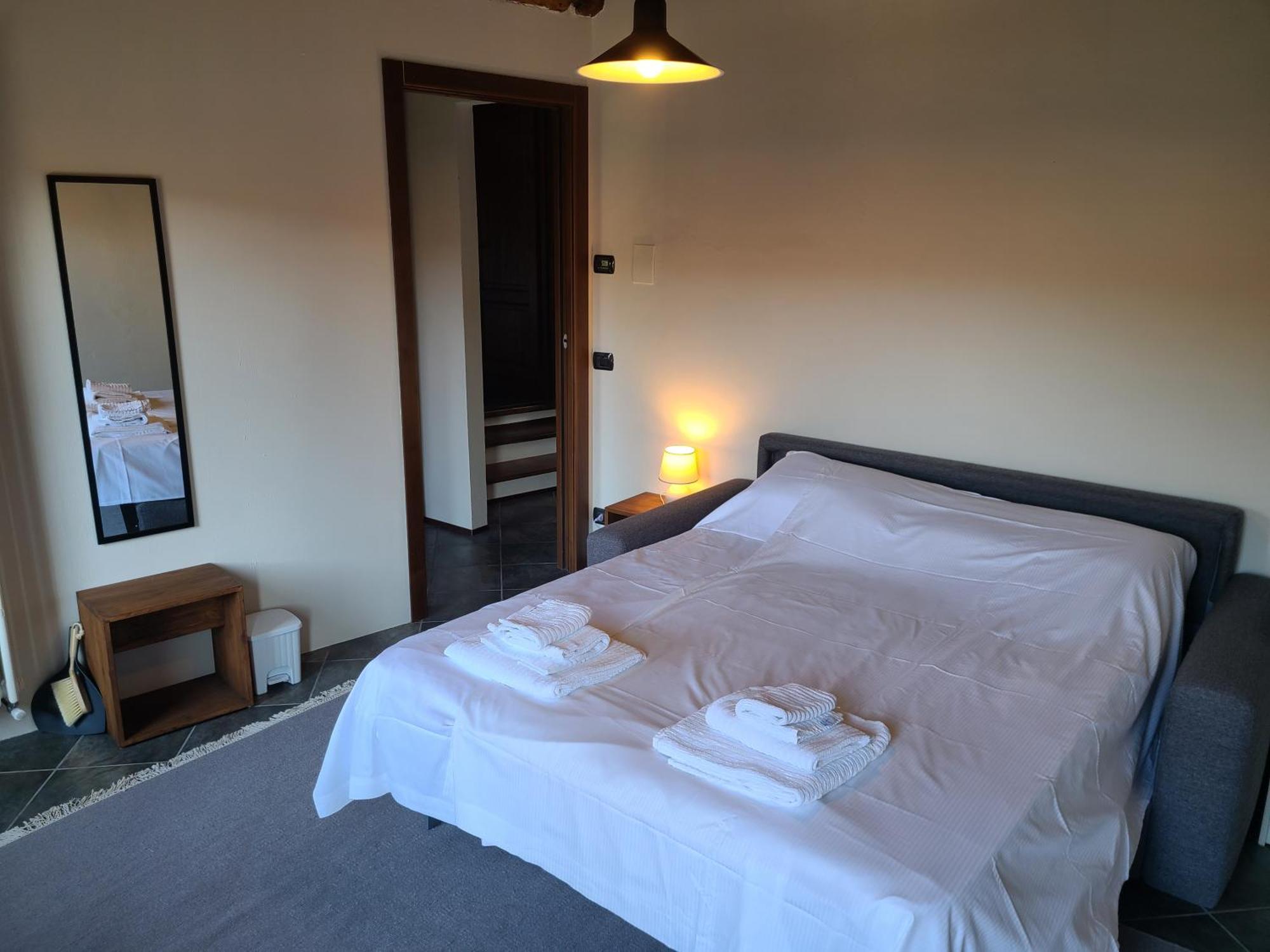 Robin'S Nest Hotell Paruzzaro Rum bild